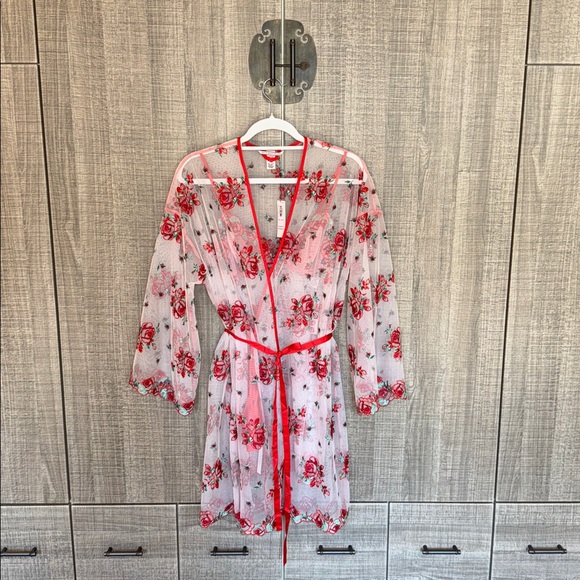 Victoria's Secret Floral Mesh Robe And Slip Dress With Matching‎ Thong.